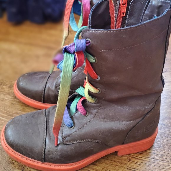 Skechers Other - Cool rare Sketchers brown rainbow lace up Boots - Girls size 2